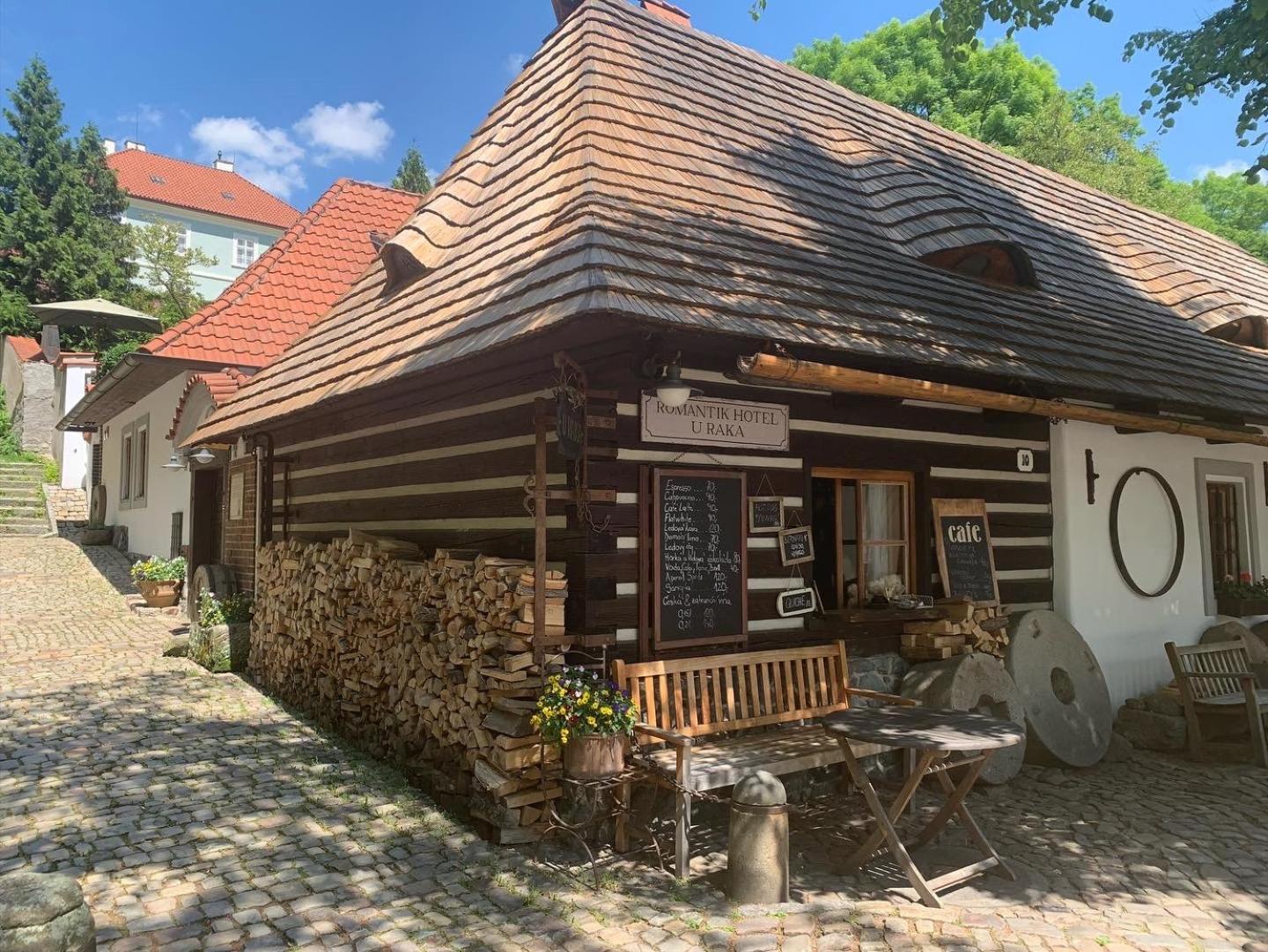 Romantik Hotel U Raka Прага Экстерьер фото