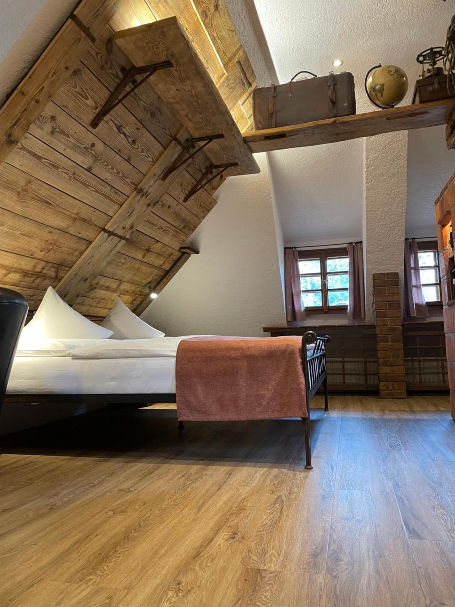 Romantik Hotel U Raka Прага Экстерьер фото