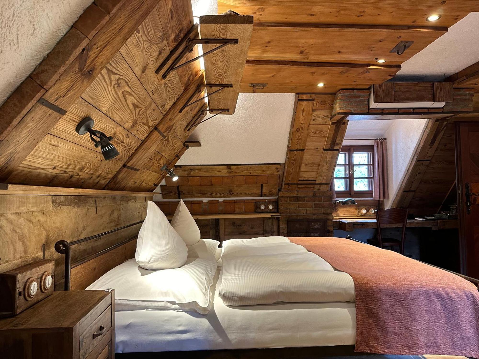 Romantik Hotel U Raka Прага Экстерьер фото